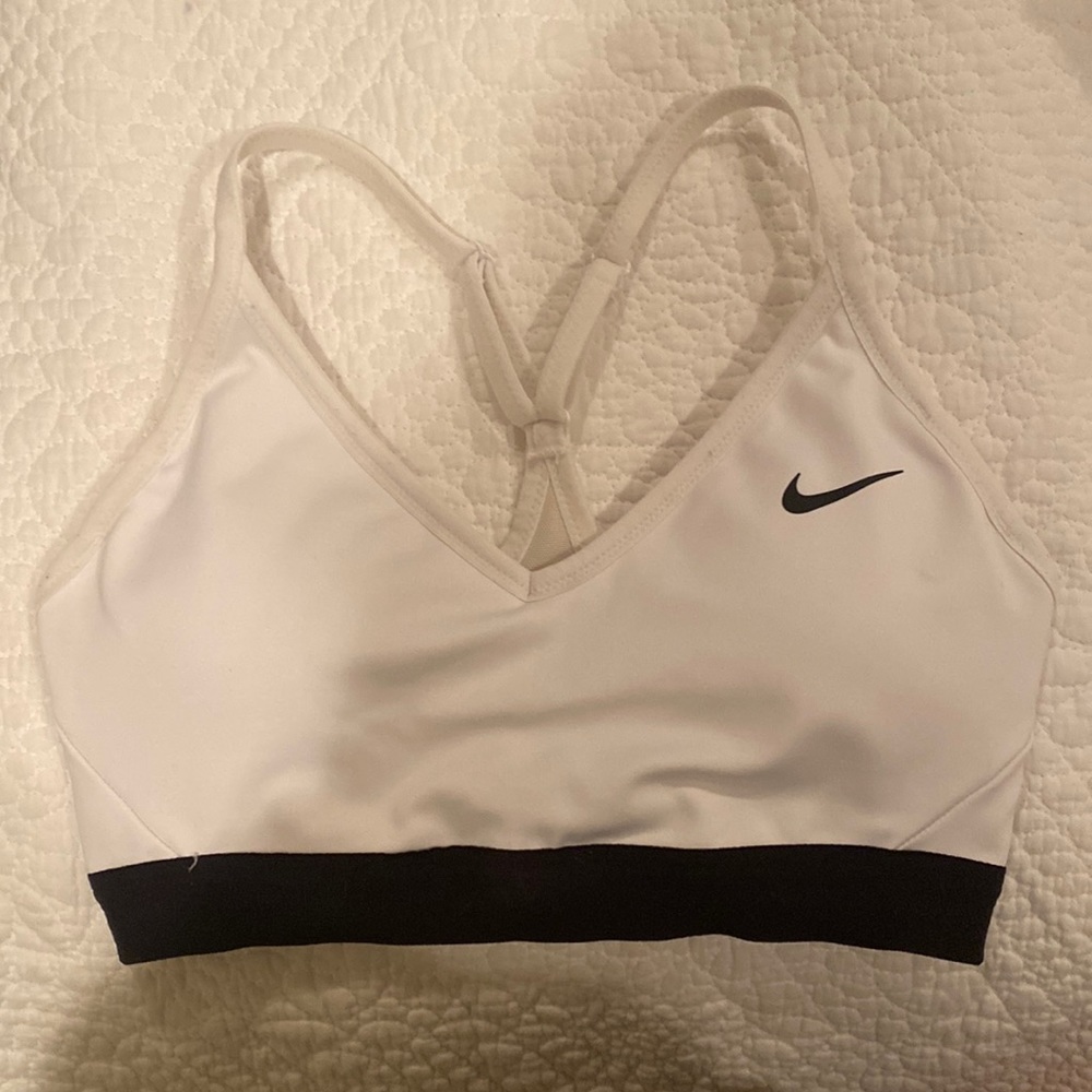 White Nike dry fit sports bra. Size small